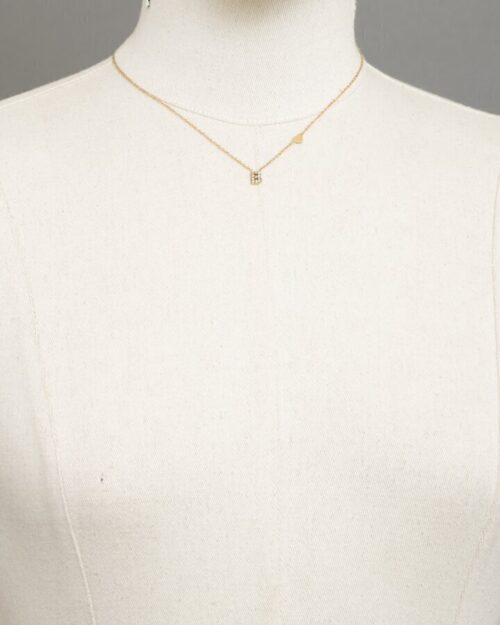 COLLANA CON LETTERA "B"