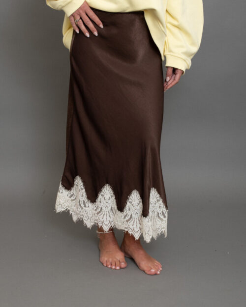 GONNA SATIN CON PIZZO